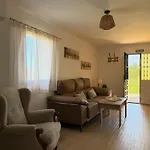 Valdezaque Apartment *